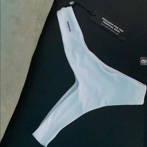 Authentic blackbough bikini bottoms size M